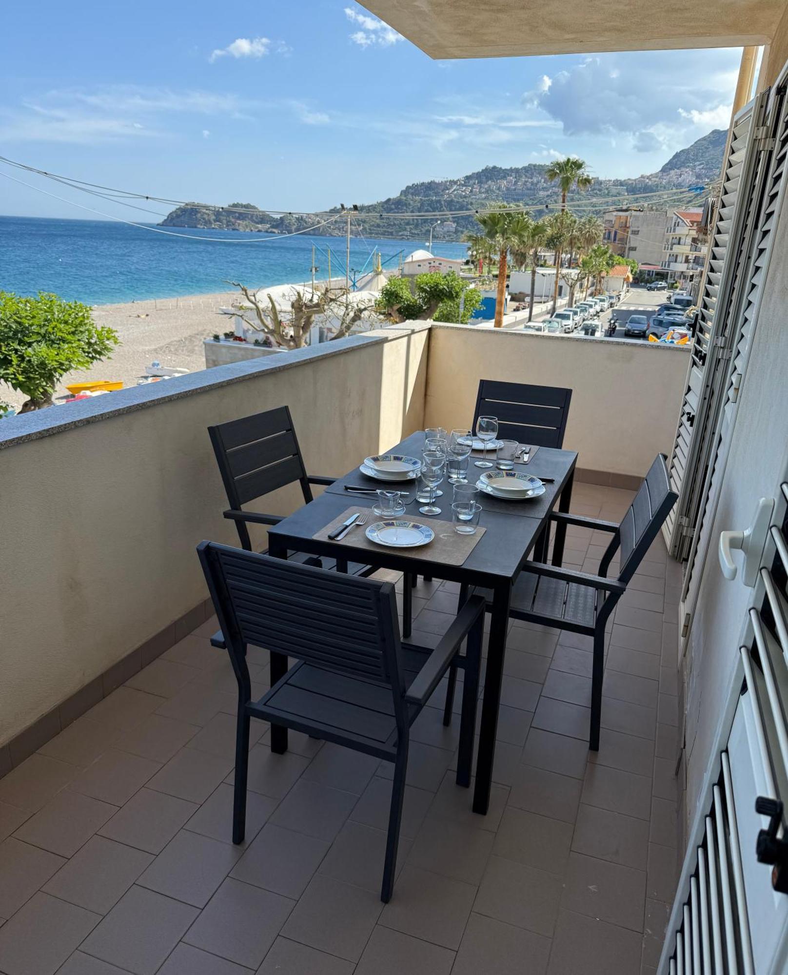 Family House Letojanni Taormina Appartement Buitenkant foto
