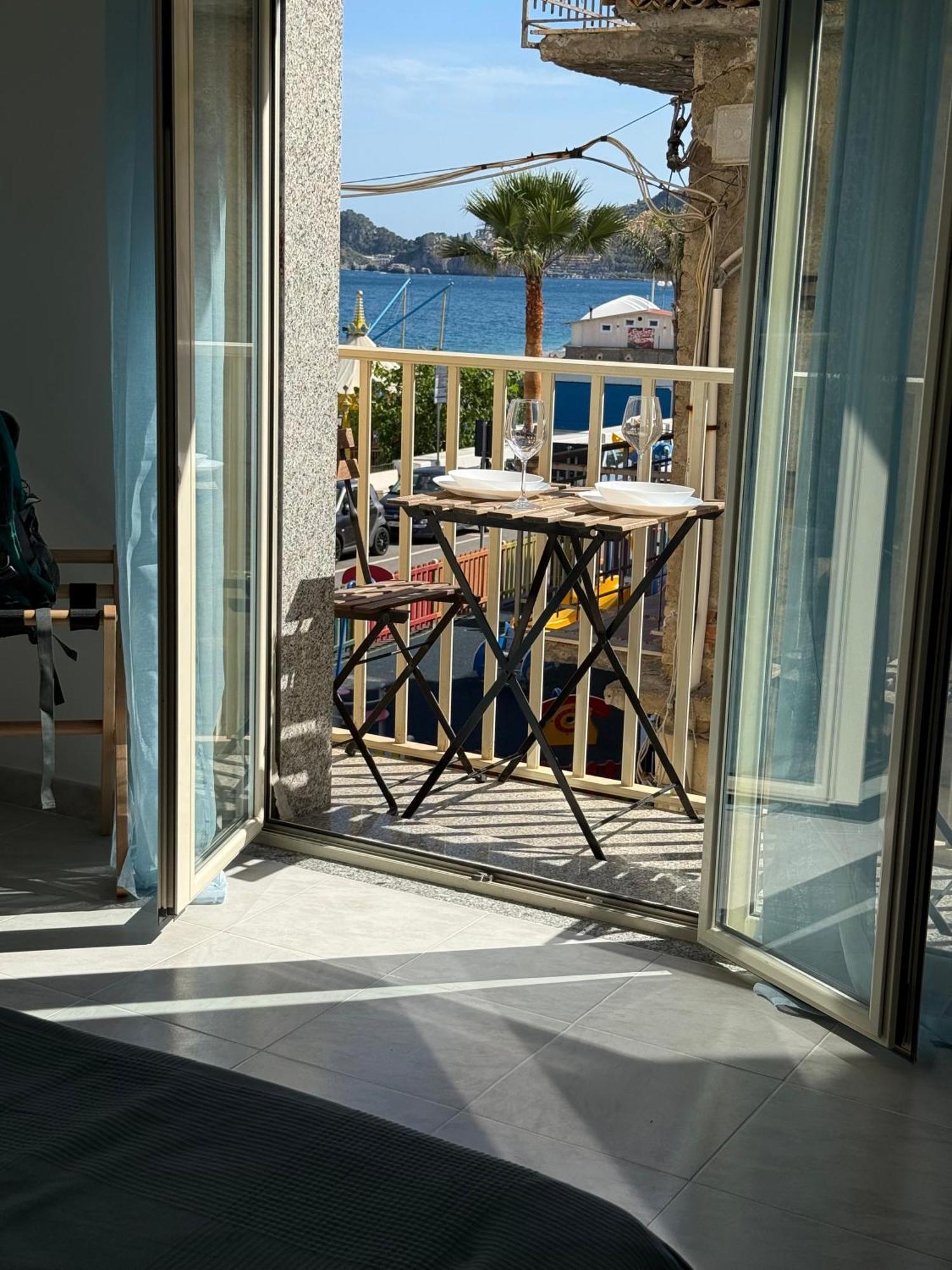 Family House Letojanni Taormina Appartement Buitenkant foto
